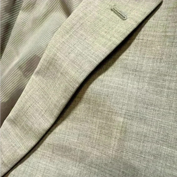 Alfani Men's Slim-Fit Solid Knit Suit Jacket 46R Light Grey Sport Coat NWOT - Picture 4 of 10